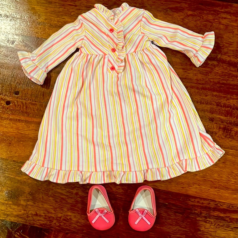 American Girl Doll - 3 piece Outfit Nightgown & Slippers